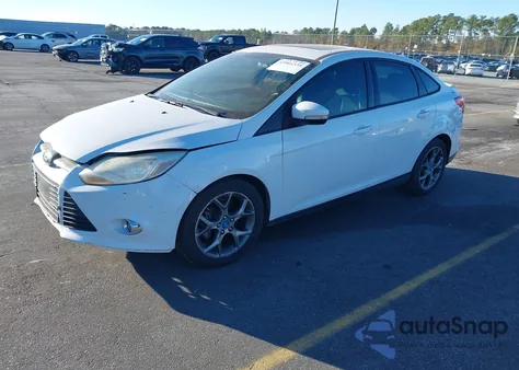 2013 Ford Focus Se z USA, uszkodzony, nr VIN 1FADP3F29DL186901
